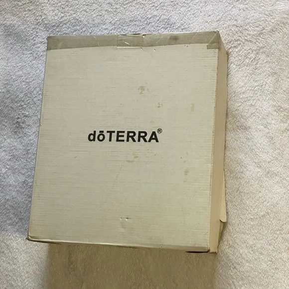 doTERRA Wooden Storage Box (RARE) - Picture 2 of 4